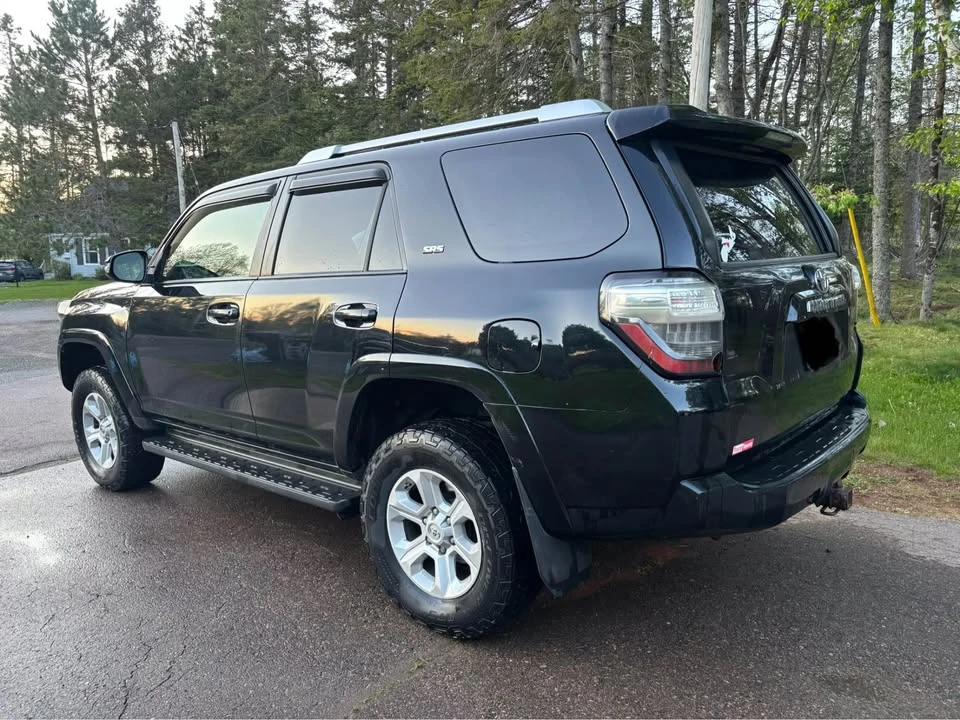 2015 Toyota 4Runner 5th Gen - Image 3 of 10