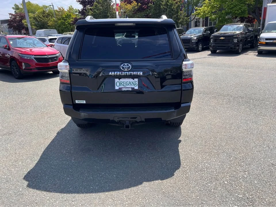 2015 Toyota 4Runner 5th Gen - Image 5 of 17