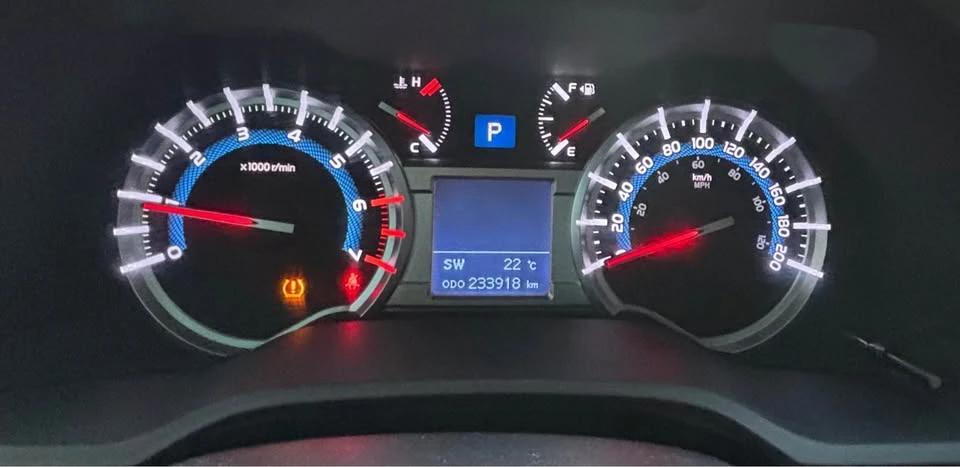 2015 Toyota 4Runner 5th Gen - Image 9 of 10