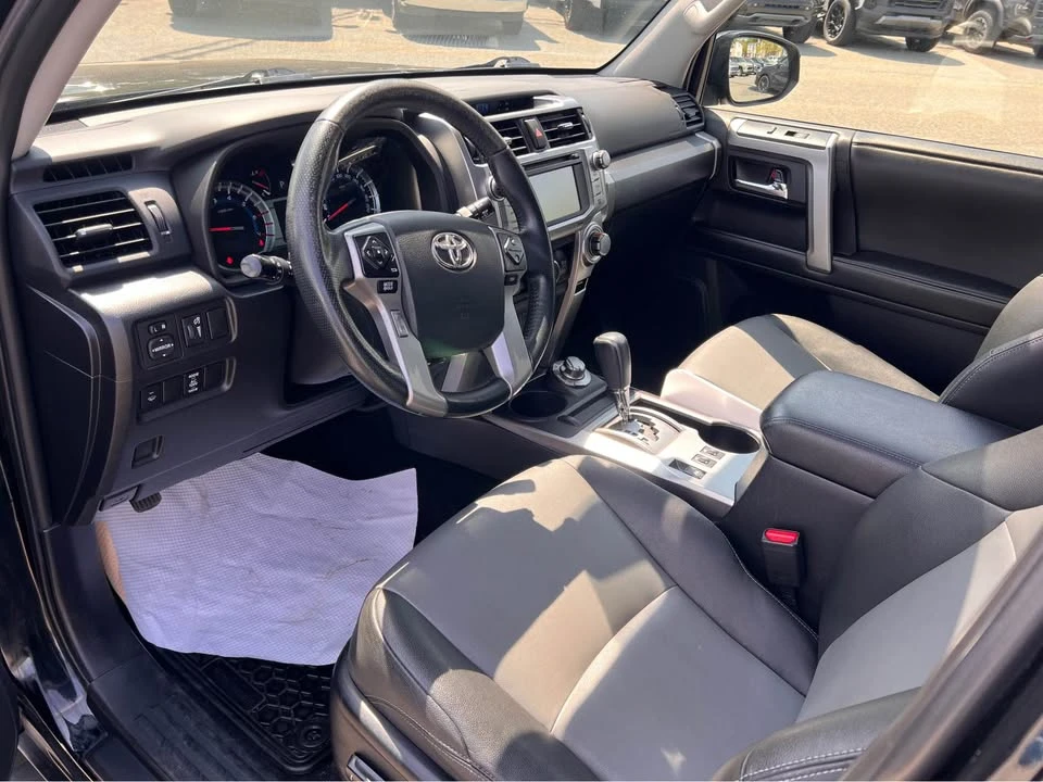 2015 Toyota 4Runner 5th Gen - Image 10 of 17