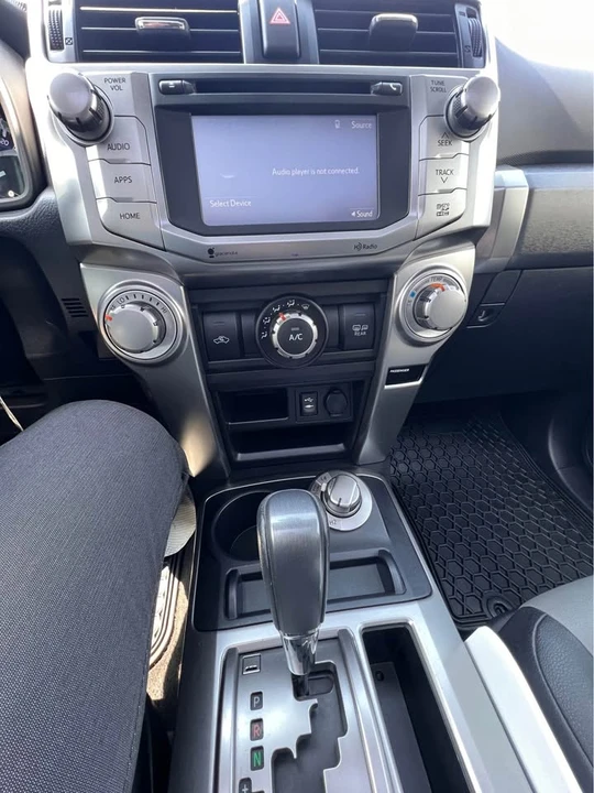 2015 Toyota 4Runner 5th Gen - Image 14 of 17
