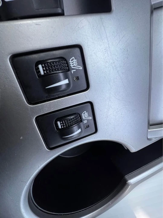 2015 Toyota 4Runner 5th Gen - Image 13 of 17