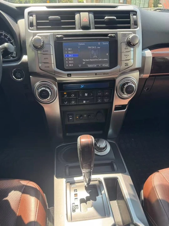 2015 Toyota 4Runner 5th Gen - Image 7 of 9