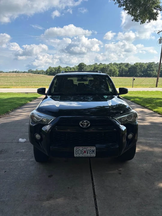 2015 Toyota 4Runner 5th Gen - Image 5 of 10