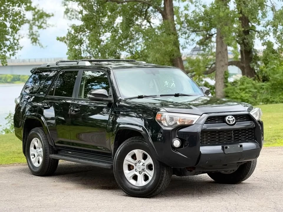 2015 Toyota 4Runner 5th Gen - Image 3 of 20