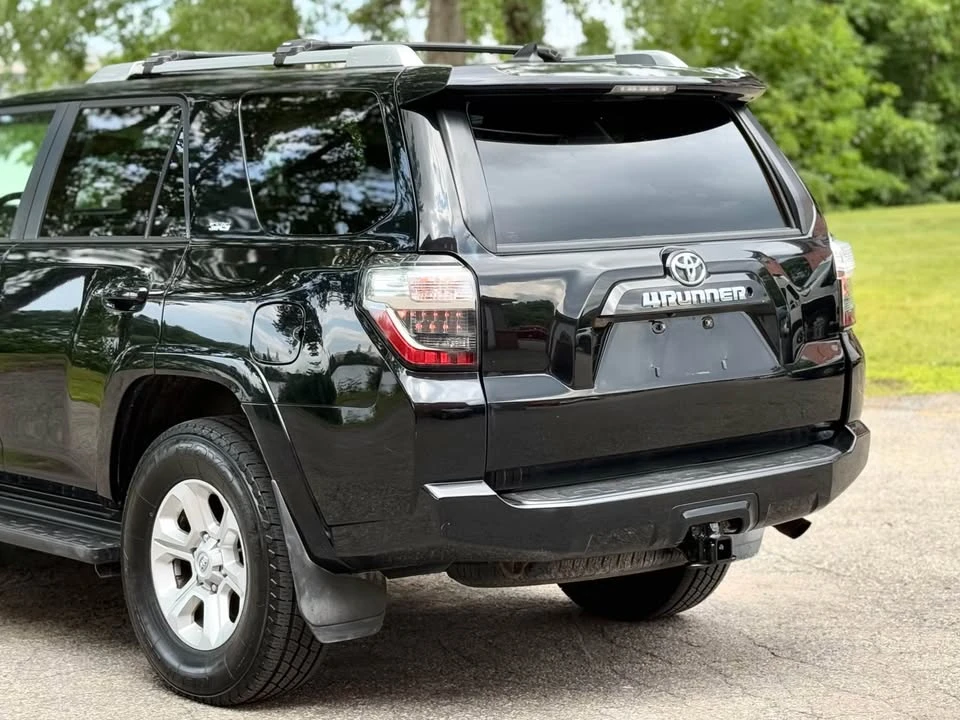 2015 Toyota 4Runner 5th Gen - Image 10 of 20
