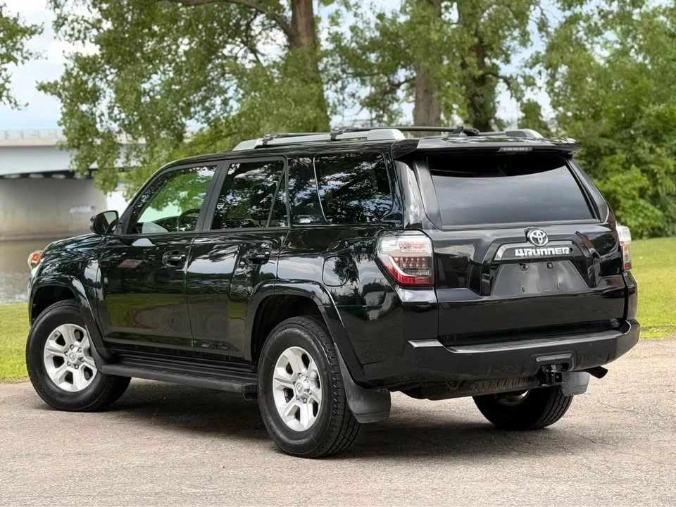 2015 Toyota 4Runner 5th Gen - Image 6 of 20