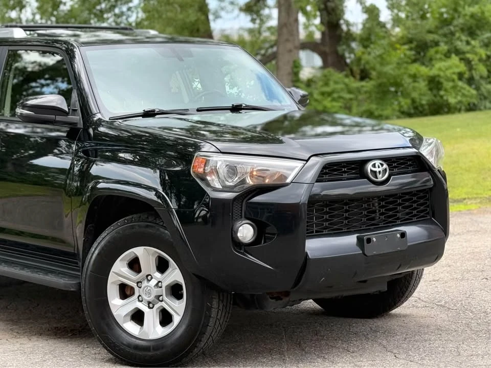2015 Toyota 4Runner 5th Gen - Image 9 of 20