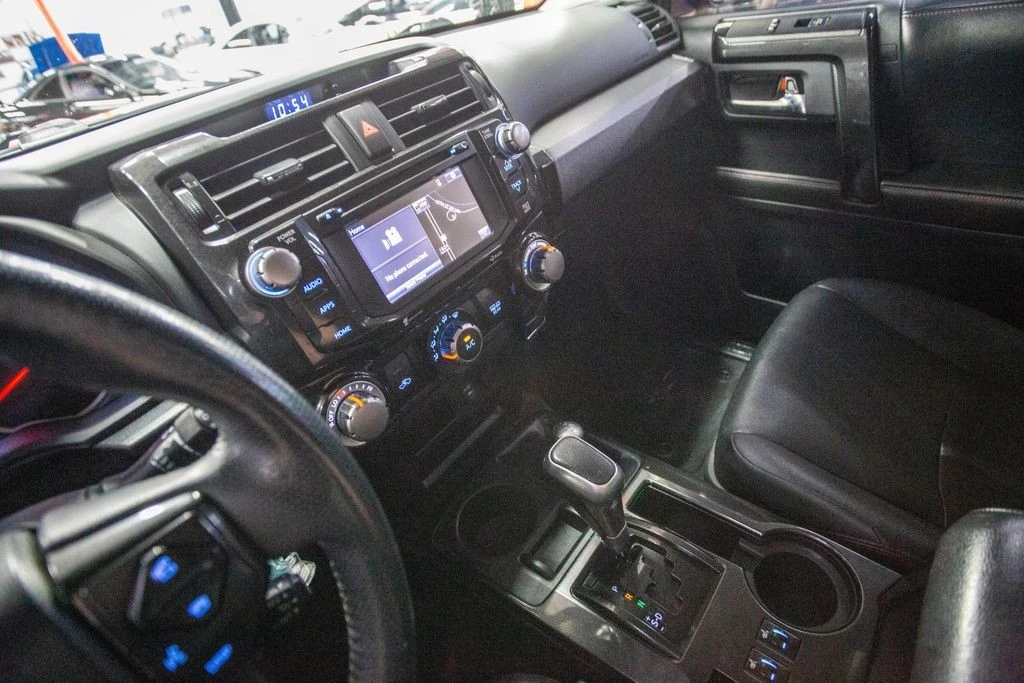 2015 Toyota 4Runner 5th Gen - Image 6 of 9