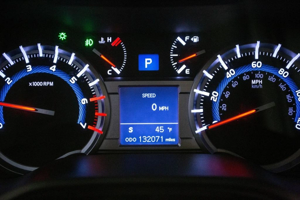 2015 Toyota 4Runner 5th Gen - Image 9 of 12