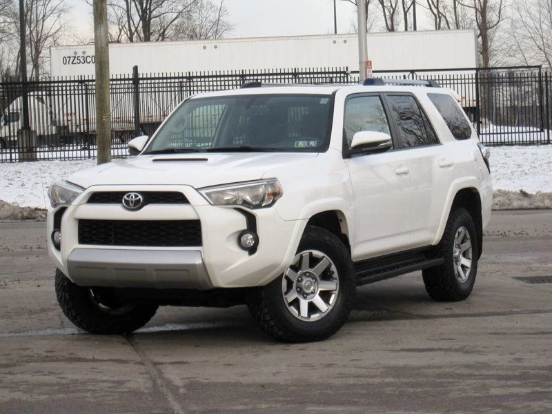 2015 Toyota 4Runner 5th Gen - Image 3 of 12