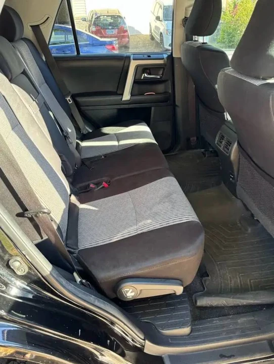 2015 Toyota 4Runner 5th Gen - Image 7 of 9