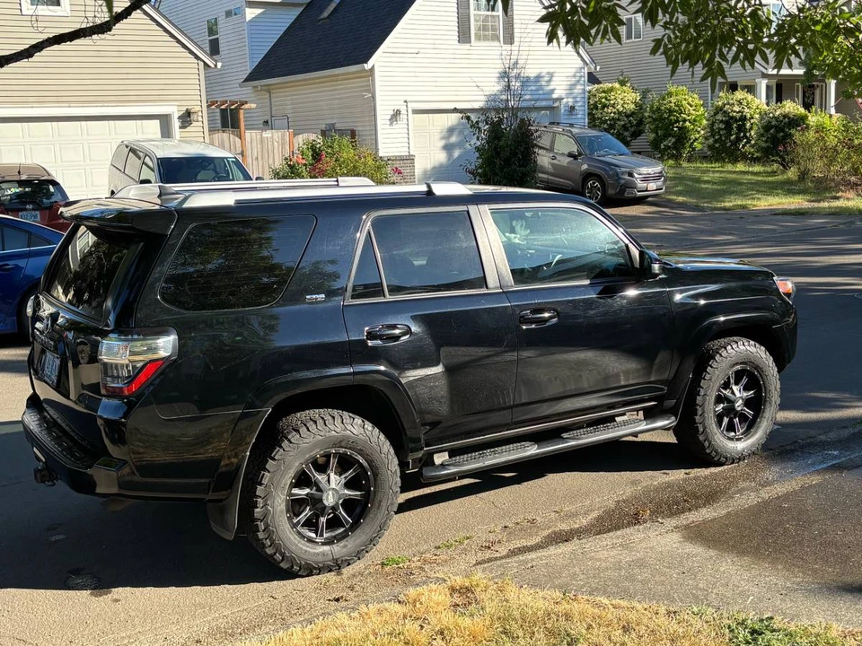 2015 Toyota 4Runner 5th Gen - Image 2 of 11