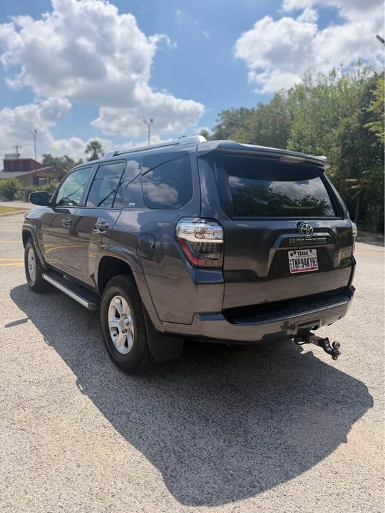 2015 Toyota 4Runner 5th Gen - Image 6 of 11