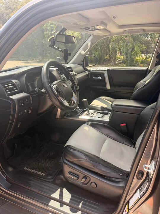 2015 Toyota 4Runner 5th Gen - Image 8 of 11