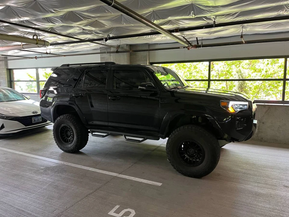 2015 Toyota 4Runner 5th Gen - Image 5 of 18