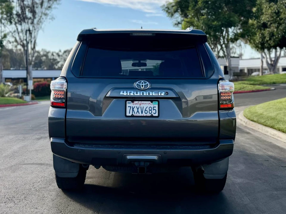 2015 Toyota 4Runner 5th Gen - Image 5 of 14
