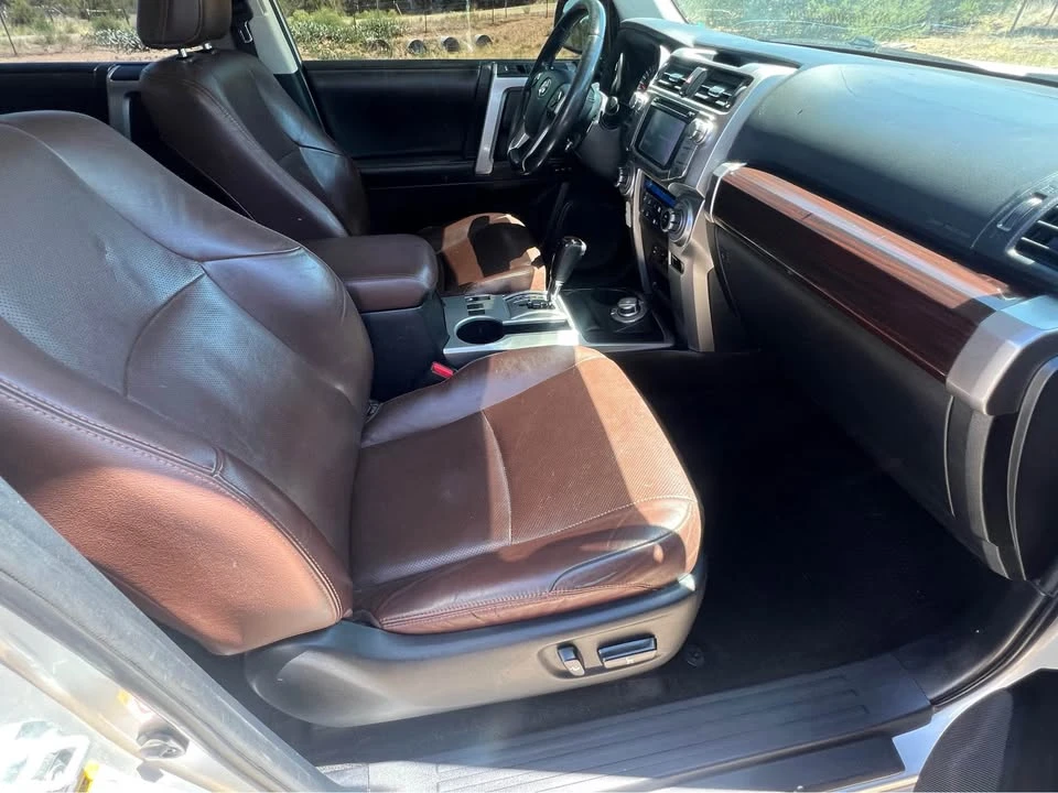 2015 Toyota 4Runner 5th Gen - Image 9 of 15