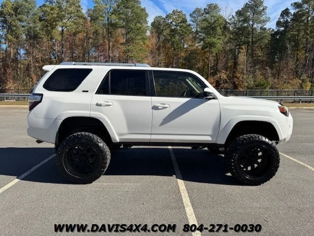 2015 Toyota 4Runner 5th Gen - Image 8 of 12