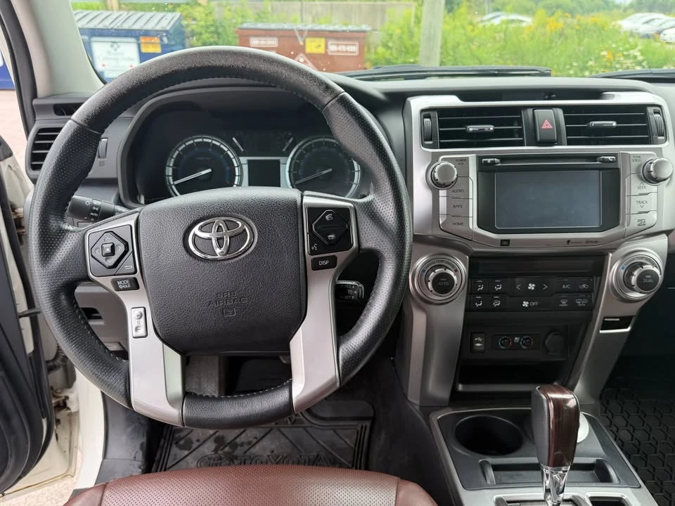 2015 Toyota 4Runner 5th Gen - Image 8 of 13