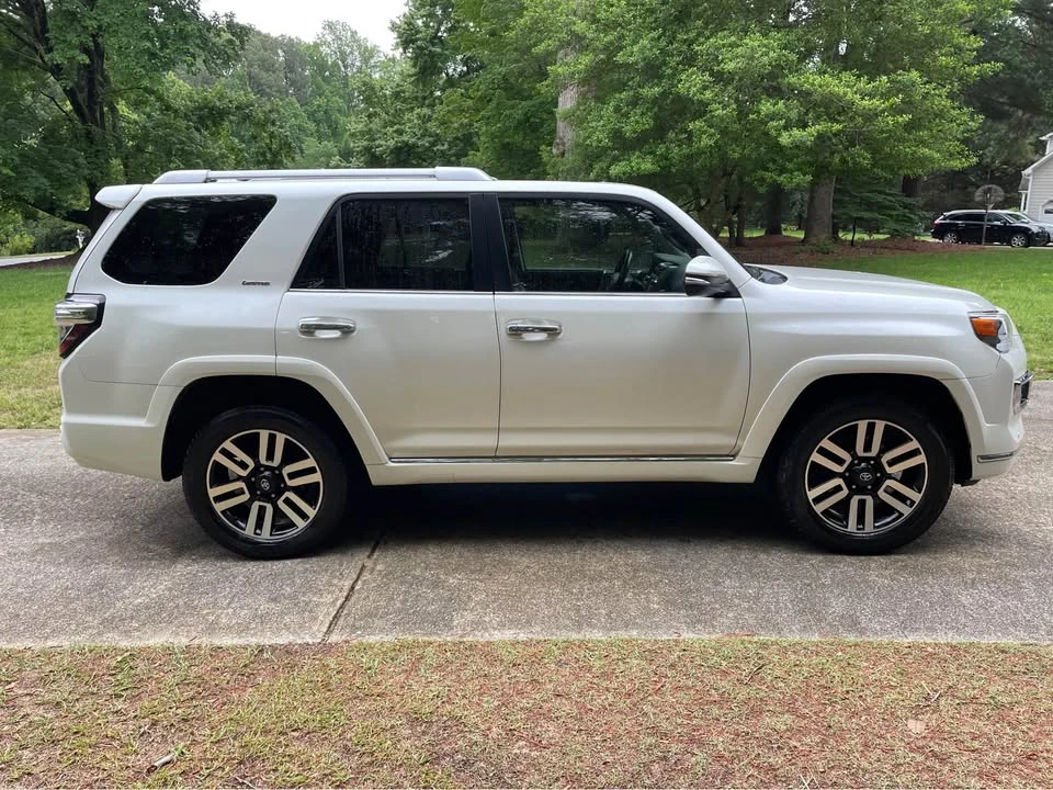 2015 Toyota 4Runner 5th Gen - Image 2 of 10