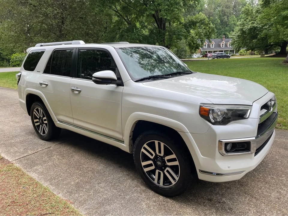 2015 Toyota 4Runner 5th Gen - Image 4 of 10