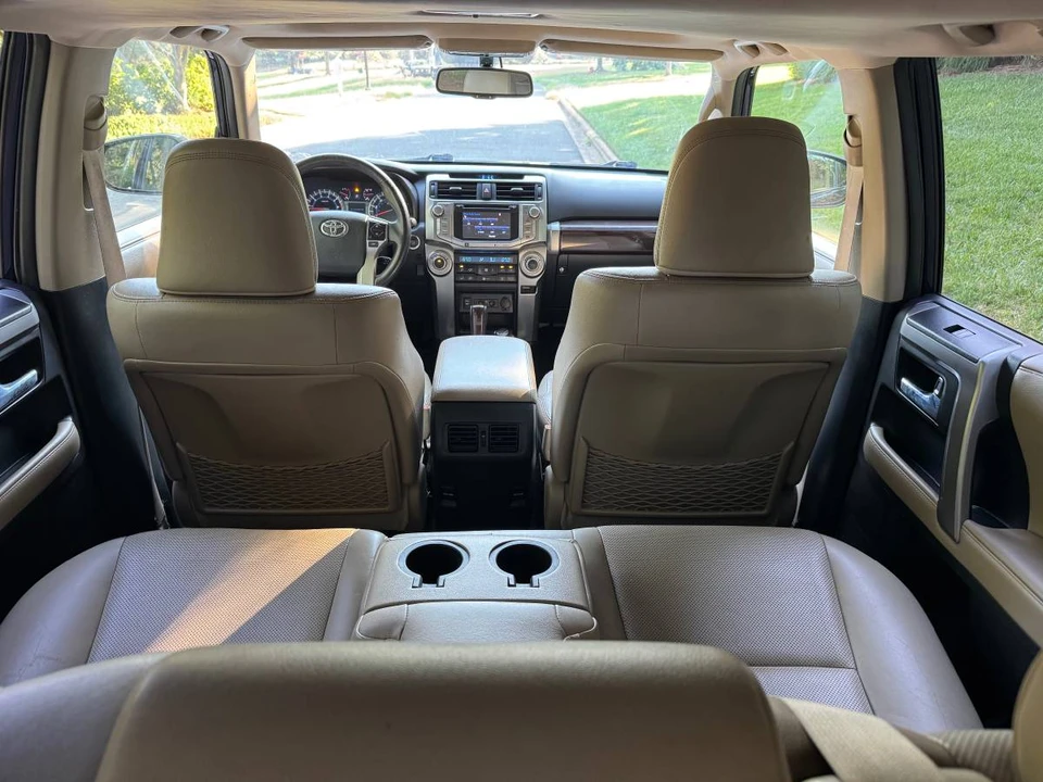 2015 Toyota 4Runner 5th Gen - Image 11 of 16