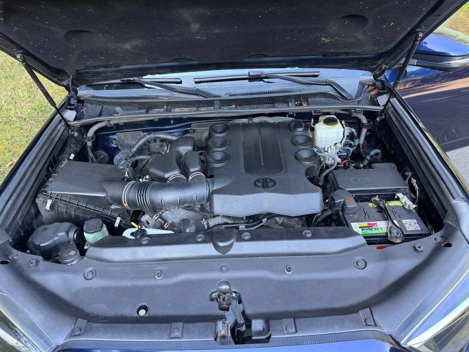 2015 Toyota 4Runner 5th Gen - Image 13 of 16