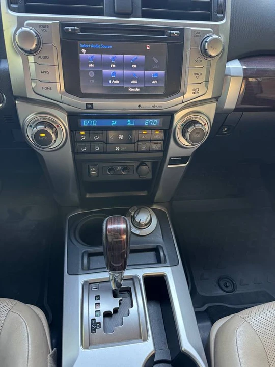 2015 Toyota 4Runner 5th Gen - Image 8 of 16