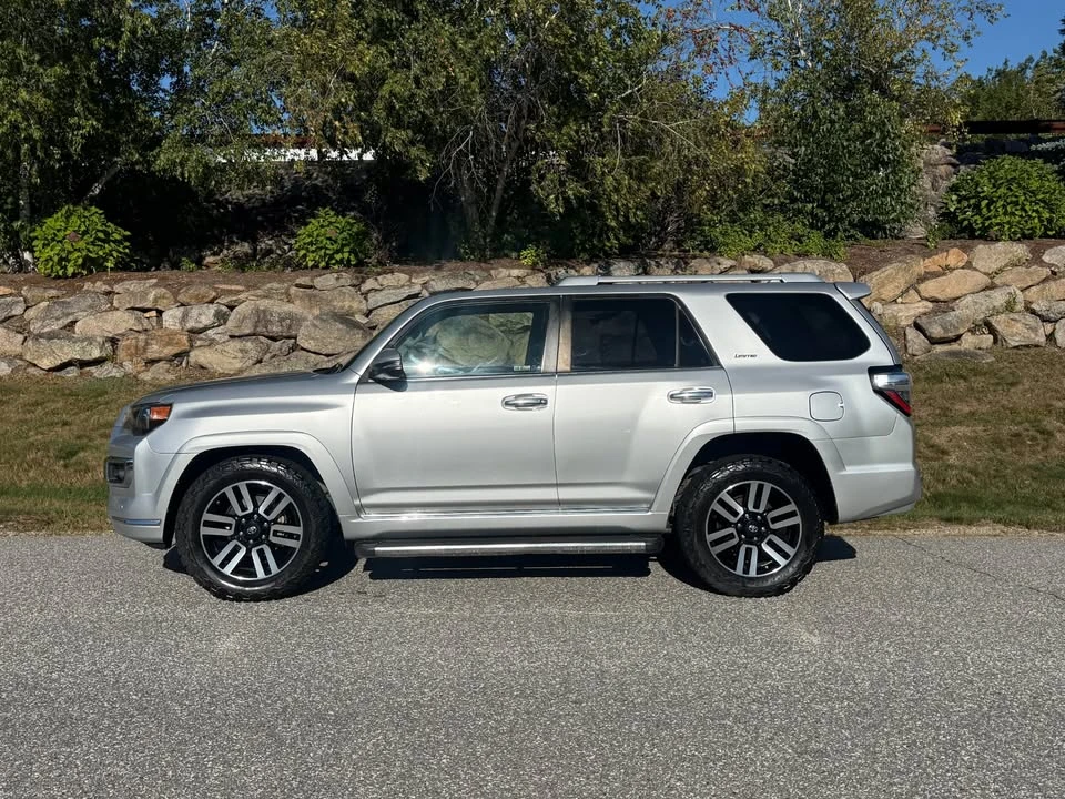 2015 Toyota 4Runner 5th Gen - Image 5 of 13