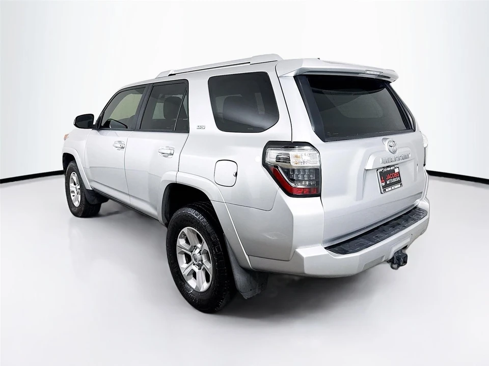 2015 Toyota 4Runner 5th Gen - Image 5 of 14