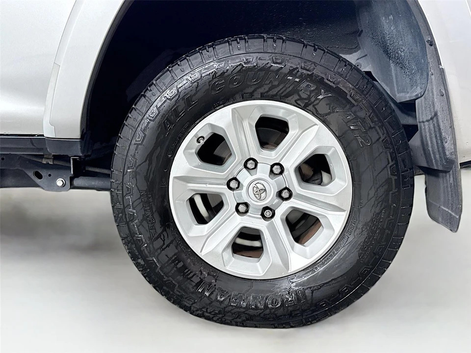2015 Toyota 4Runner 5th Gen - Image 13 of 14