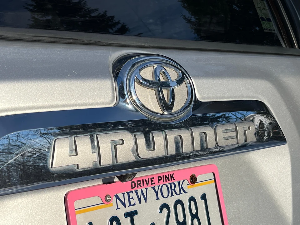 2015 Toyota 4Runner 5th Gen - Image 22 of 31