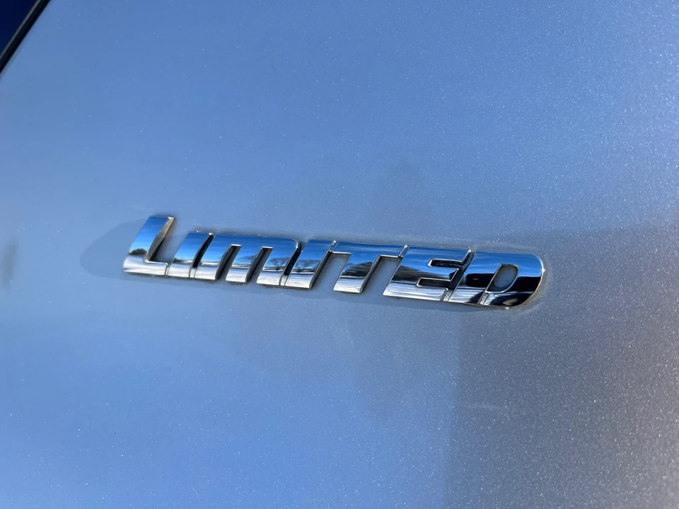 2015 Toyota 4Runner 5th Gen - Image 24 of 31