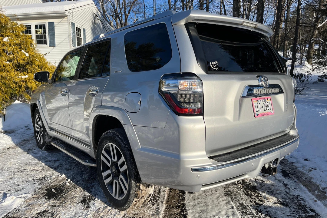 2015 Toyota 4Runner 5th Gen - Image 4 of 31