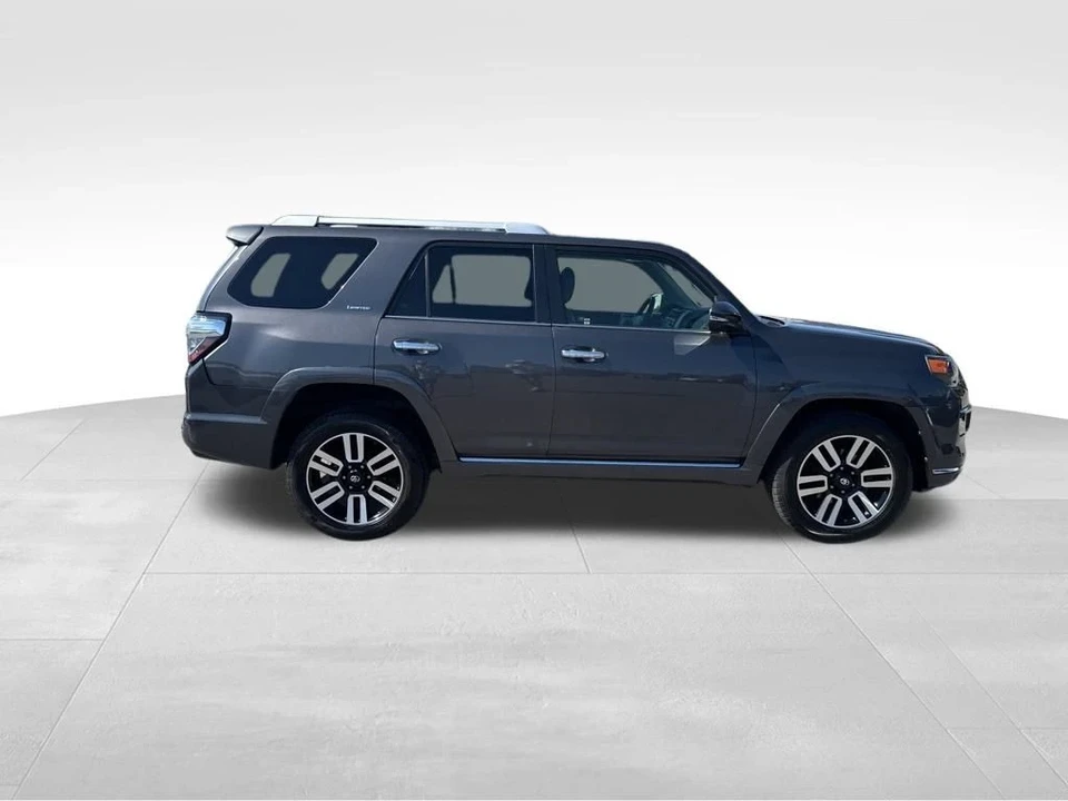 2015 Toyota 4Runner 5th Gen - Image 6 of 12