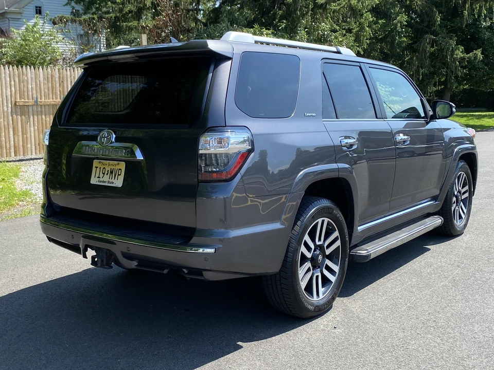 2015 Toyota 4Runner 5th Gen - Image 8 of 11