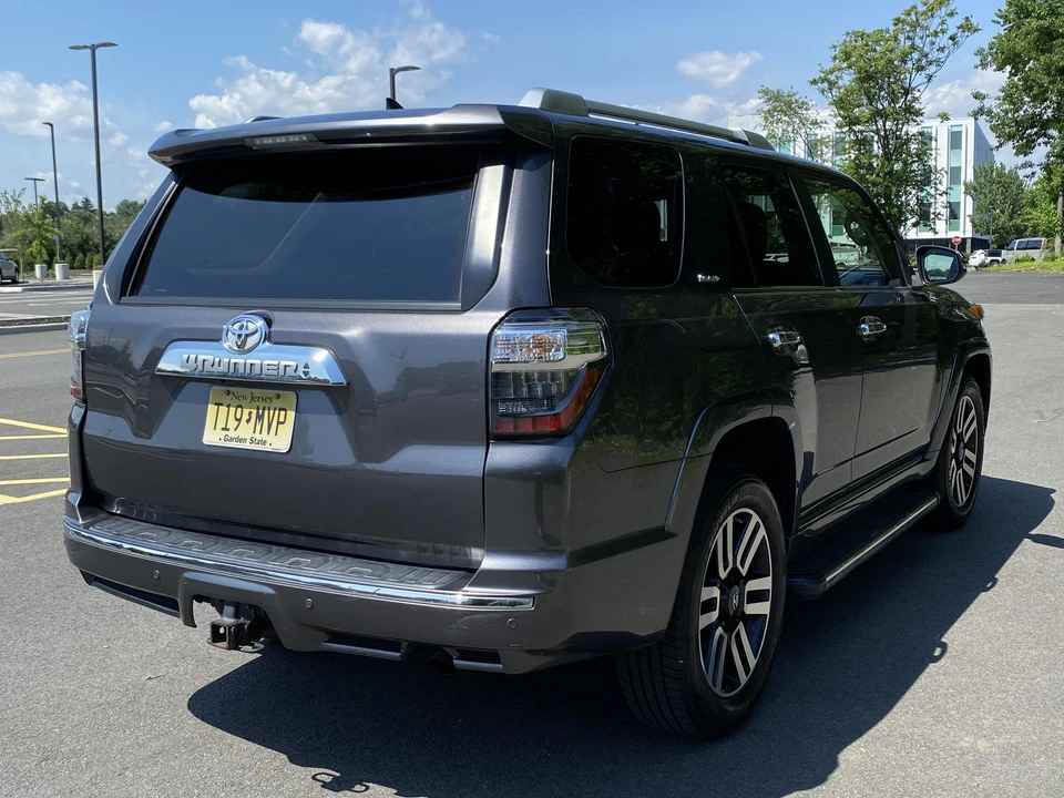 2015 Toyota 4Runner 5th Gen - Image 7 of 11