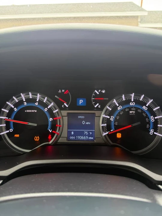 2015 Toyota 4Runner 5th Gen - Image 10 of 13
