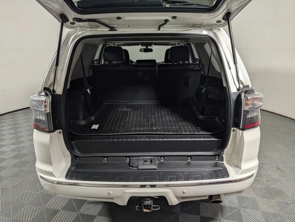 2015 Toyota 4Runner 5th Gen - Image 5 of 20