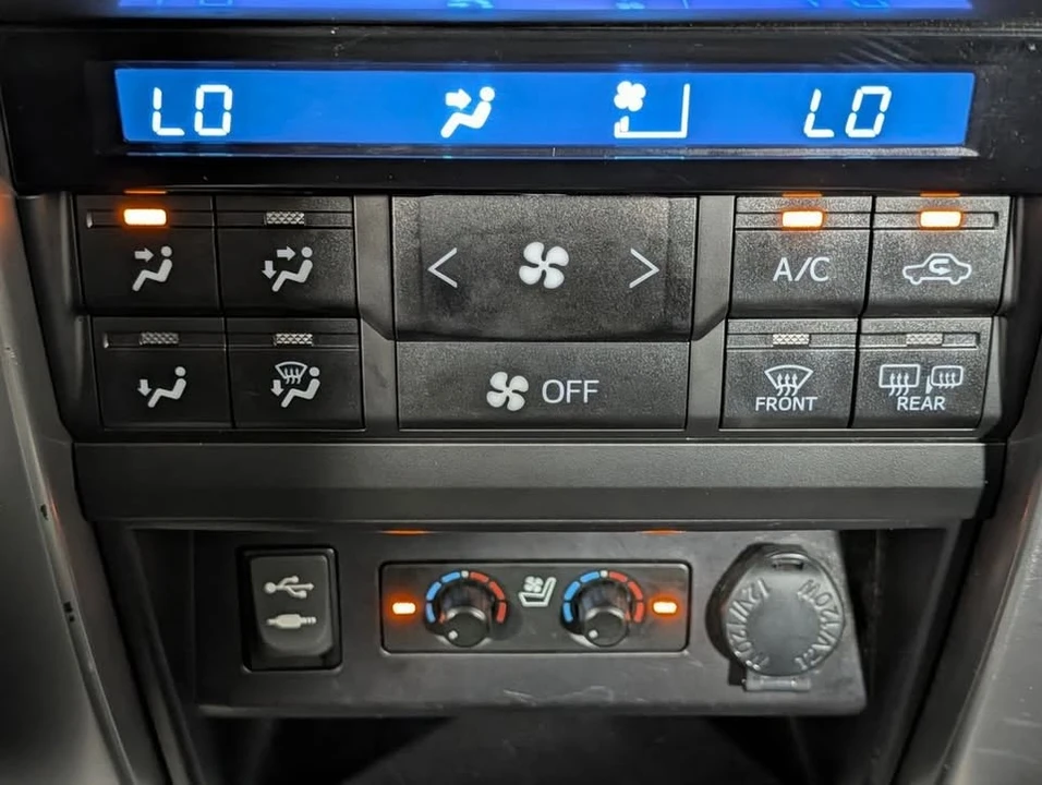 2015 Toyota 4Runner 5th Gen - Image 13 of 20