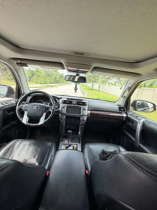 2015 Toyota 4Runner 5th Gen - Image 8 of 19