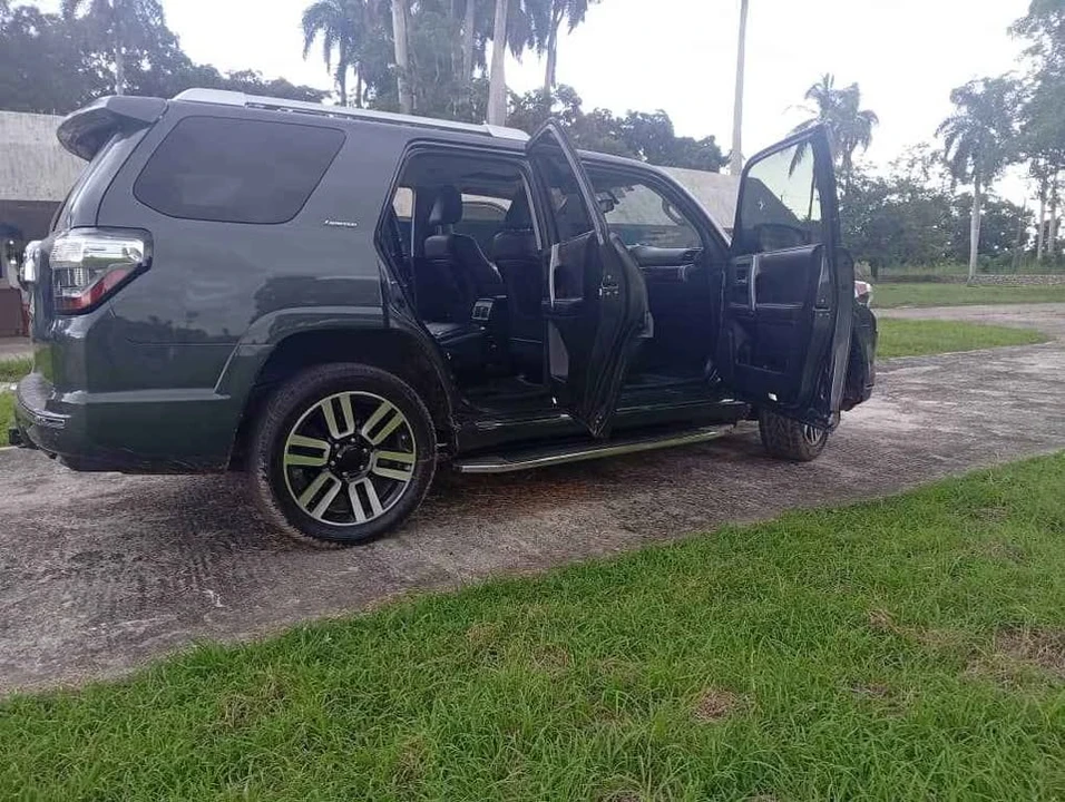 2015 Toyota 4Runner 5th Gen - Image 4 of 11