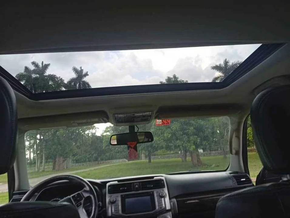 2015 Toyota 4Runner 5th Gen - Image 9 of 11