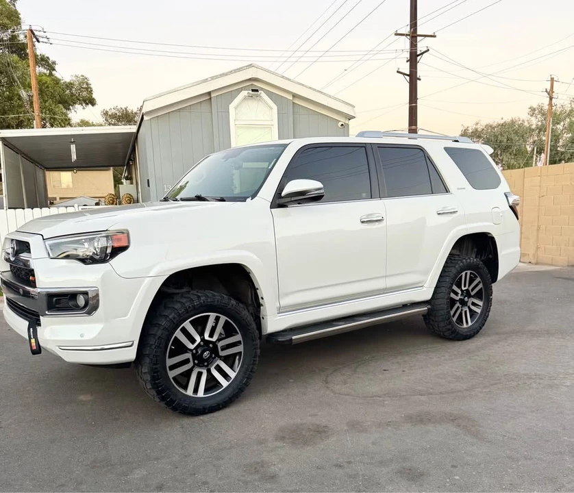 2015 Toyota 4Runner 5th Gen - Image 9 of 19