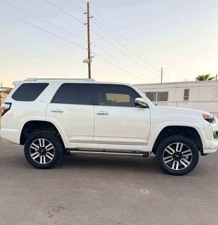 2015 Toyota 4Runner 5th Gen - Image 4 of 19