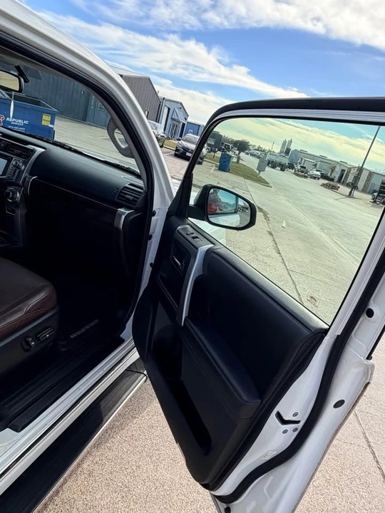 2015 Toyota 4Runner 5th Gen - Image 14 of 16