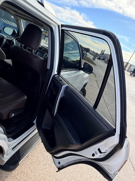 2015 Toyota 4Runner 5th Gen - Image 10 of 16