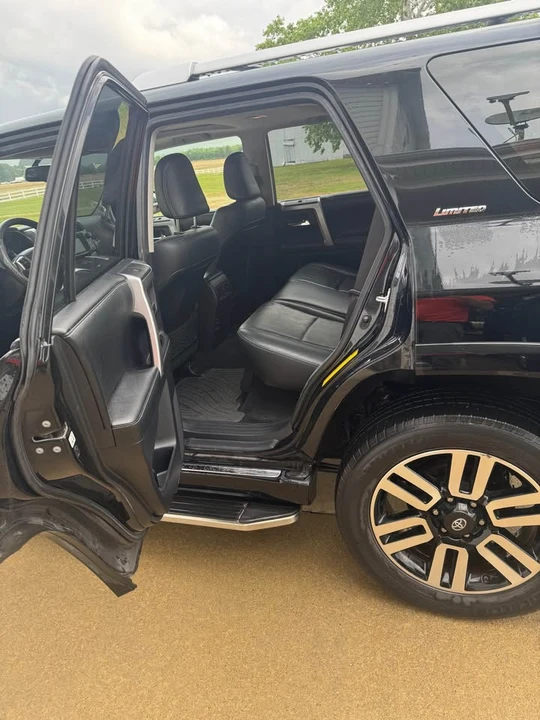 2015 Toyota 4Runner 5th Gen - Image 7 of 11