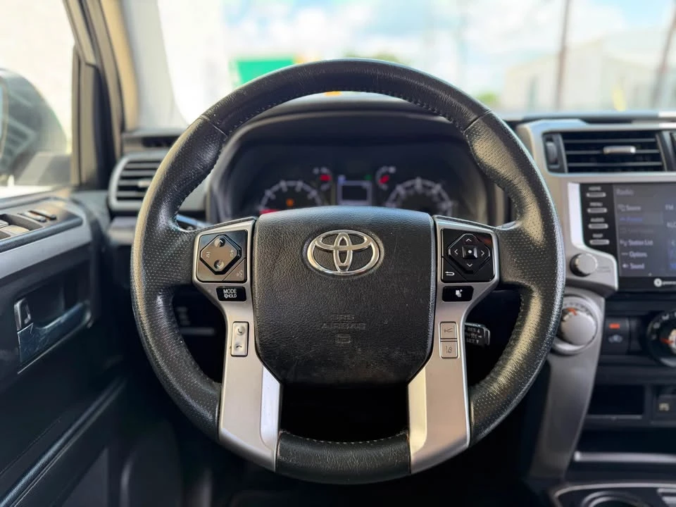 2015 Toyota 4Runner 5th Gen - Image 6 of 12